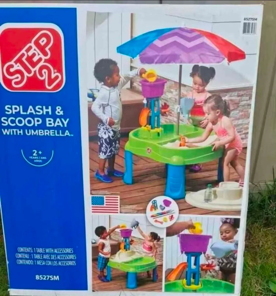 Water and sand table