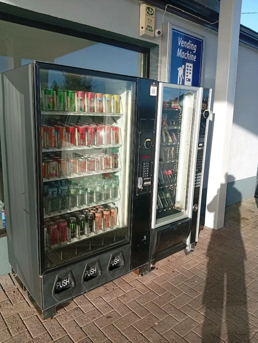 Vending machine - Image 1