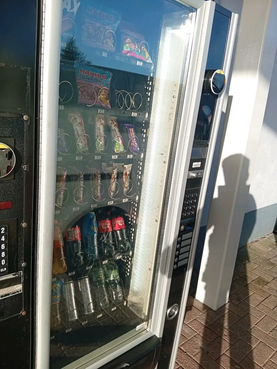 Vending machine - Image 2