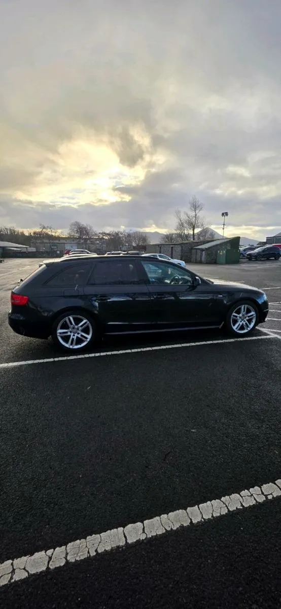 2011 Audi A4 Avant S Line - Image 2