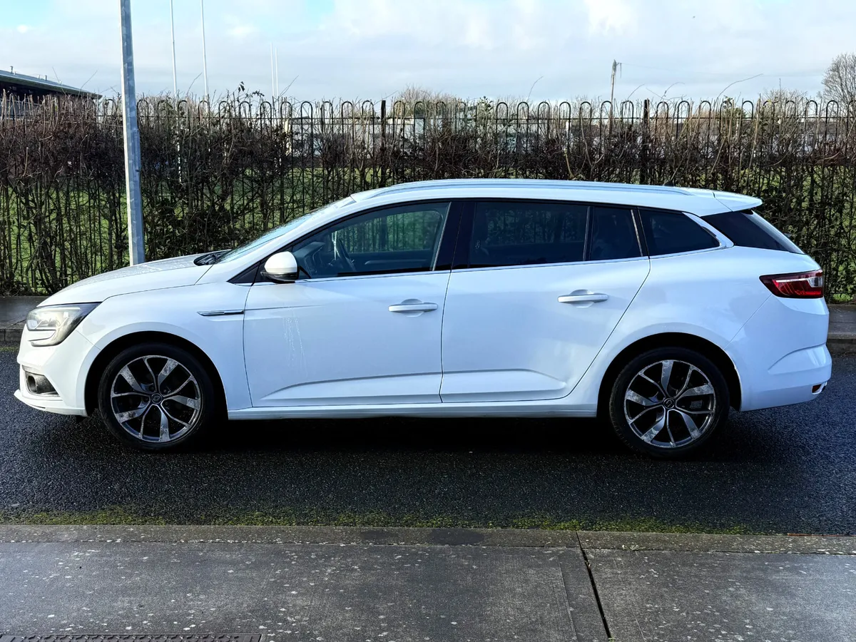Warranty Renault Megane Estate High Spec New NCT - Image 4