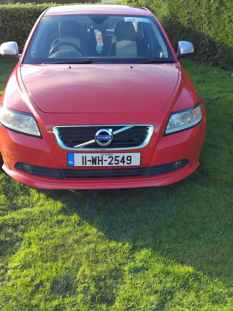 Volvo s40 R Design - Image 2