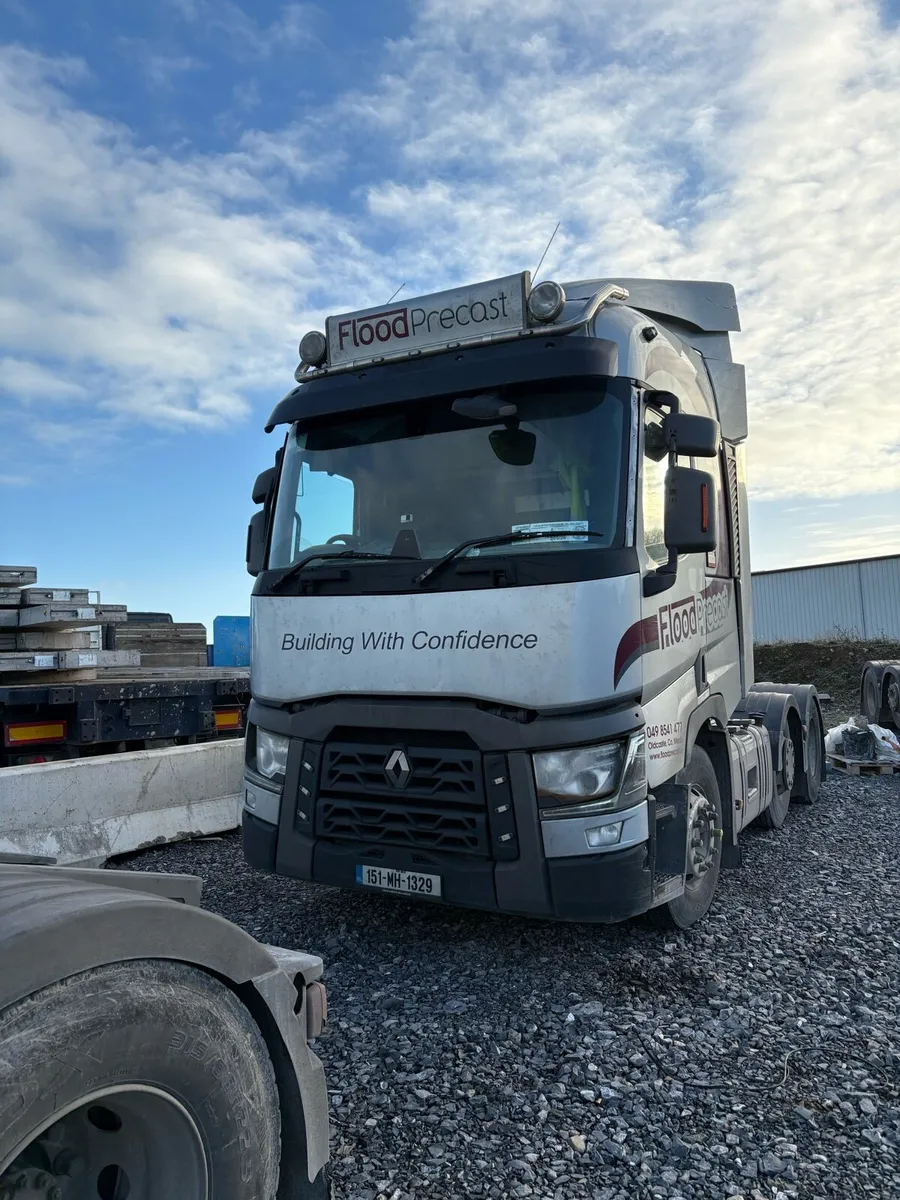 Volvo fm  Renault t - Image 2