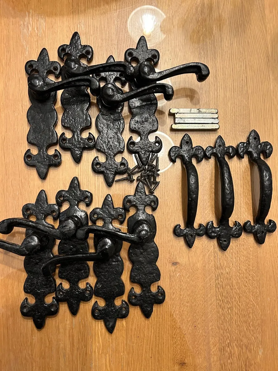 Tudor Door handles - Image 2