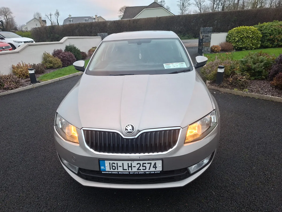 Skoda Octavia 2016 - Image 2