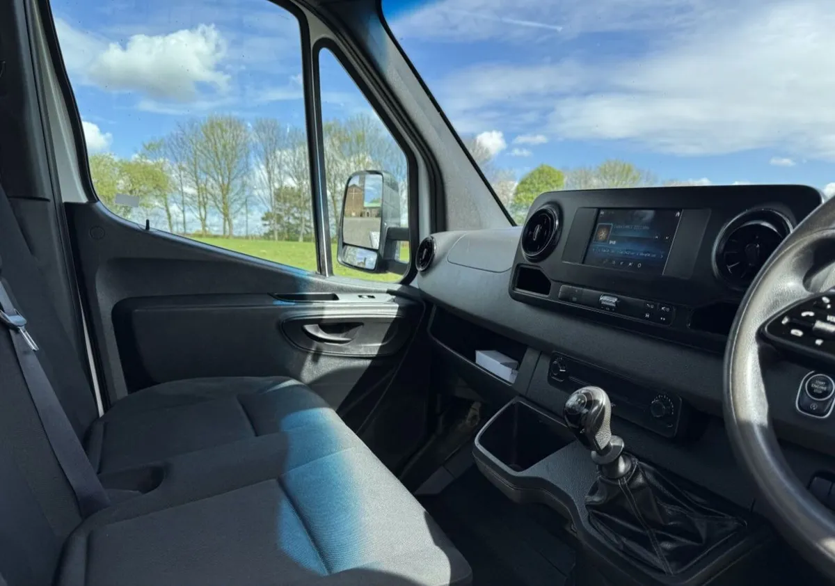 2020 Mercedes-Benz Sprinter Recovery Truck - Image 2