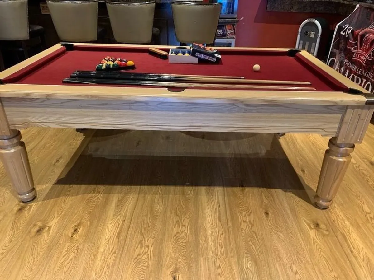 Pool table - Image 2
