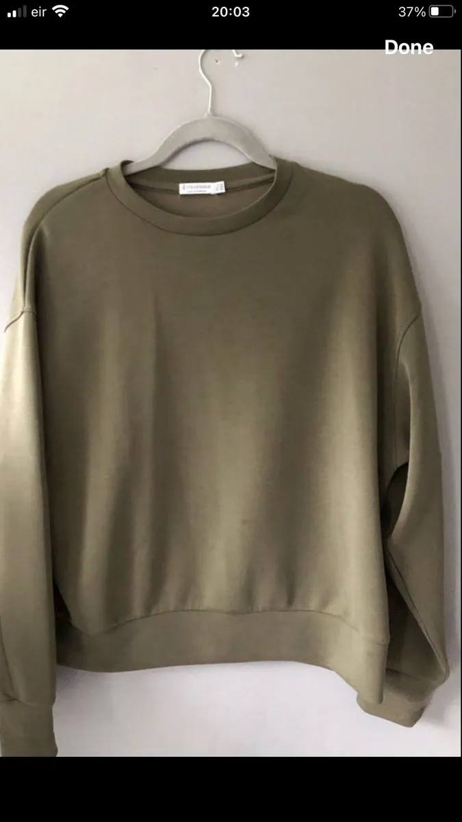 Ladies sweater size S €5 - Image 3