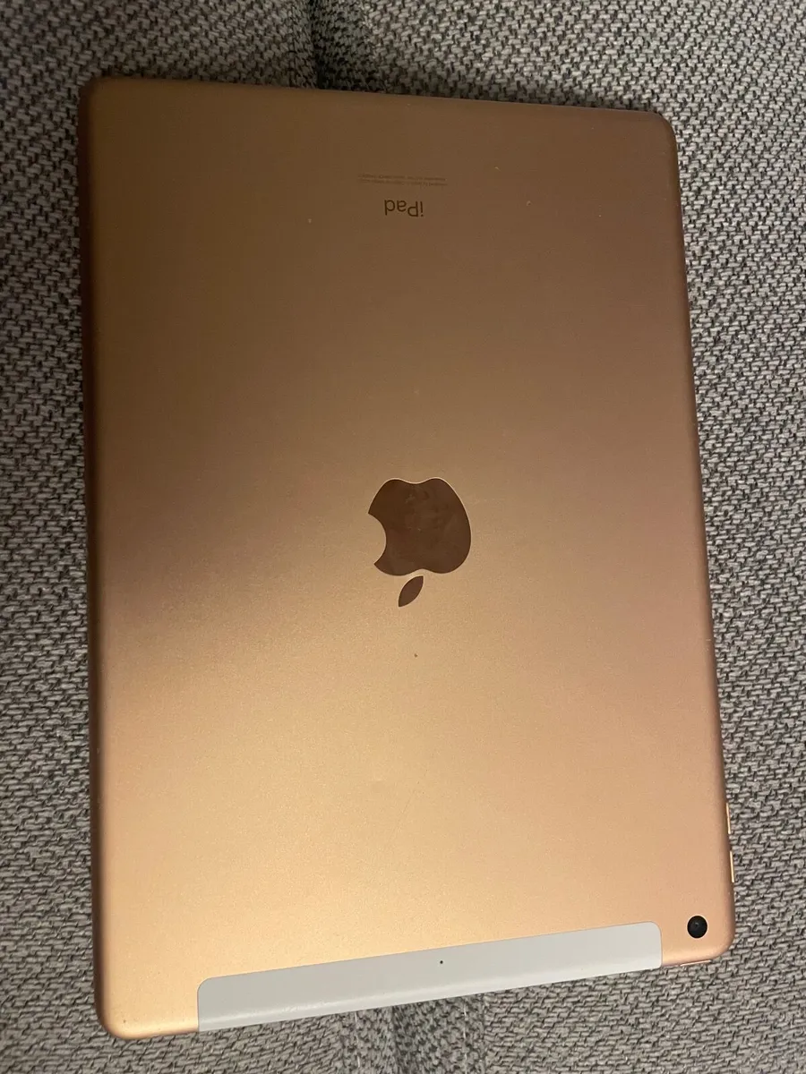 iPad 7th gen, WiFi & cellular - Image 2