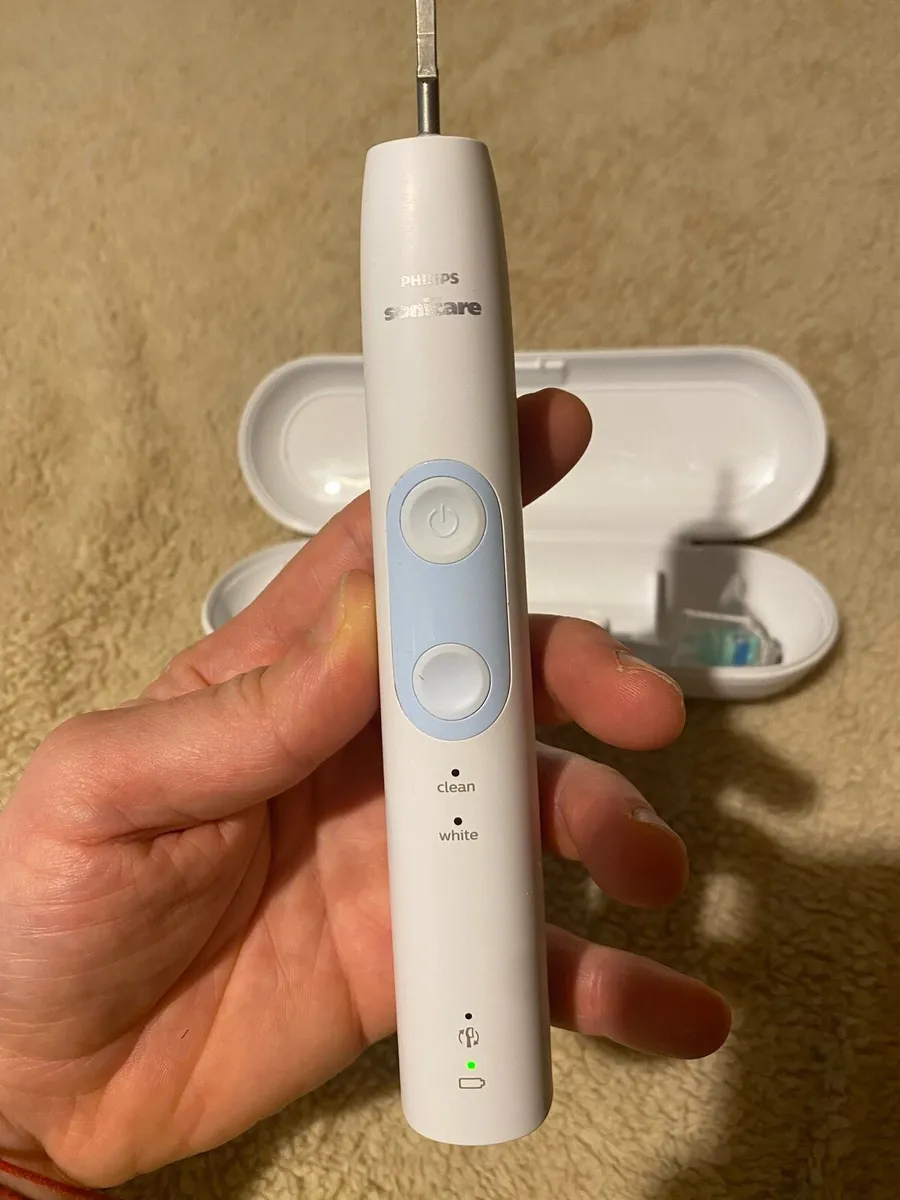 Toothbrush - Image 4