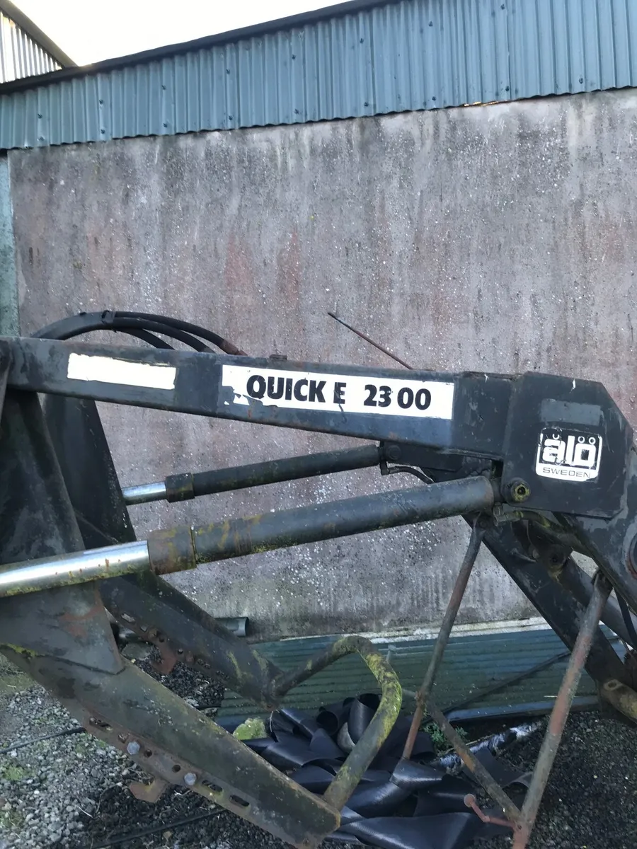 Front loader - Image 3