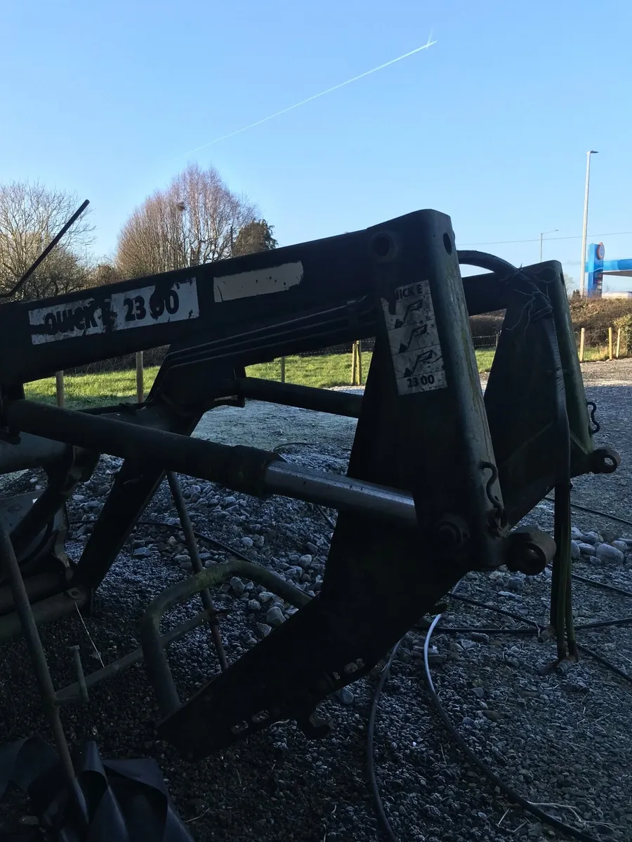 Front loader - Image 4