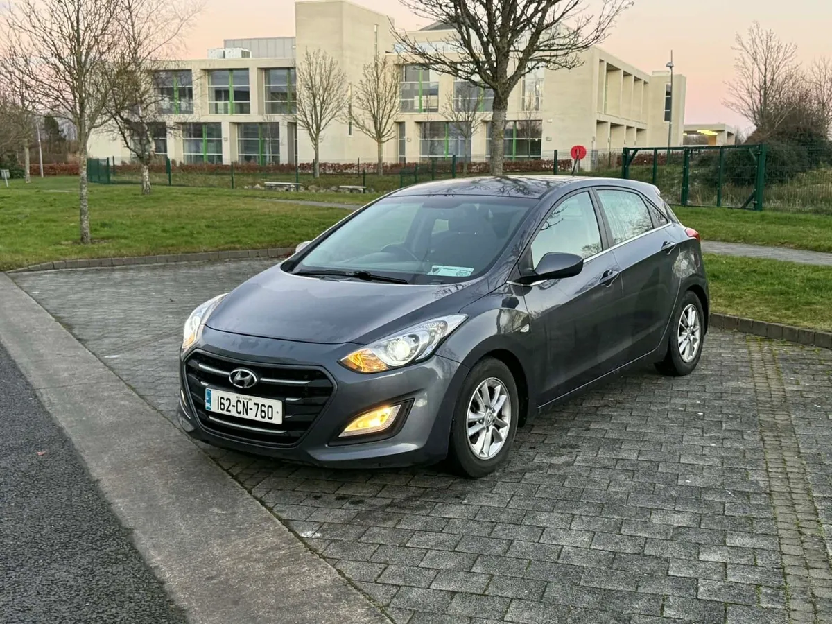 Hyundai i30 nct 12/26 tax till 08/26 1.6 diesel - Image 3