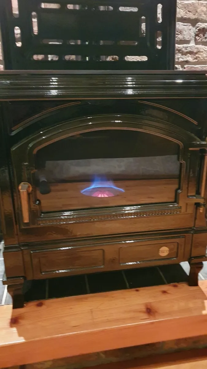 Oil Efel Dry 8.5KW Stove - Image 1