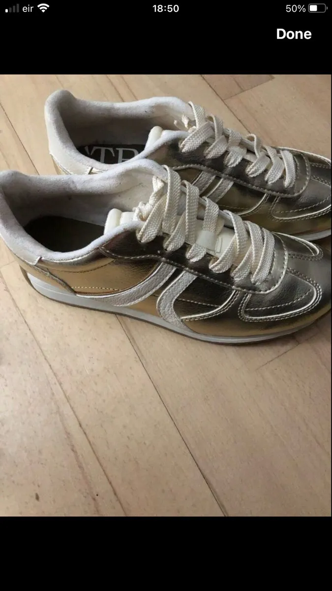 Ladies new trainers size 5 €15 - Image 3