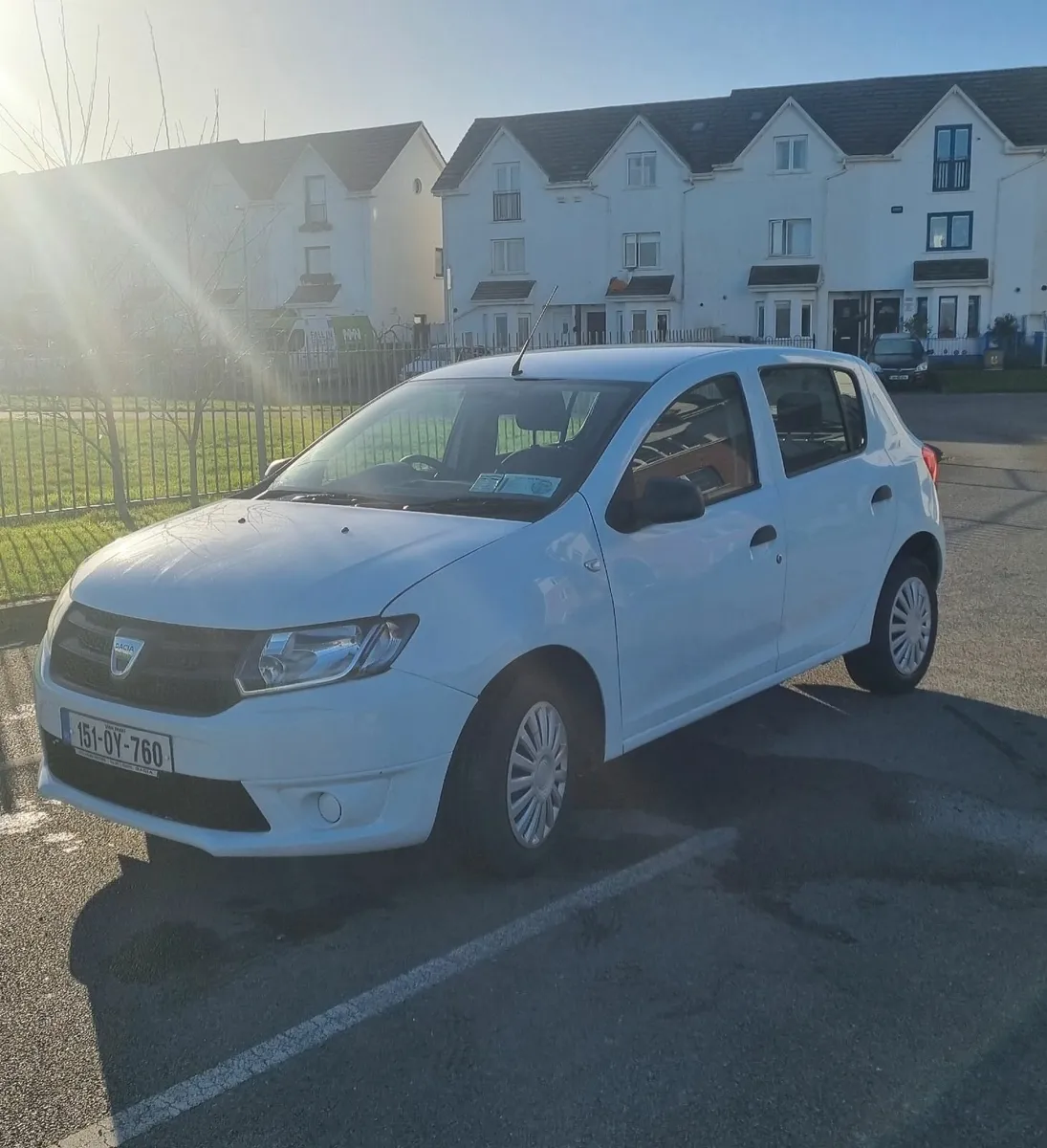Dacia Sandero 2015 - NCT 08/26 - Image 3