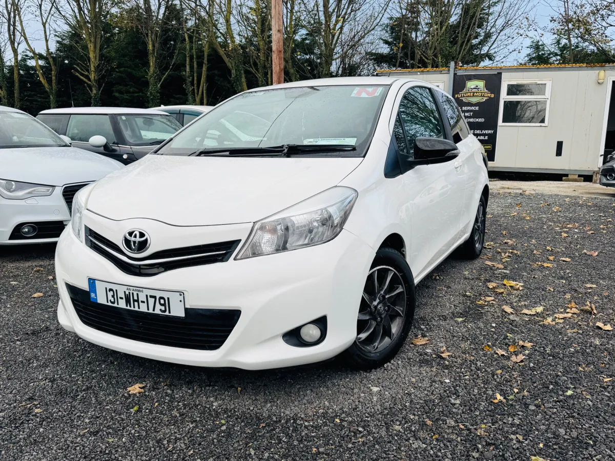 Toyota Yaris 2013 - Image 1
