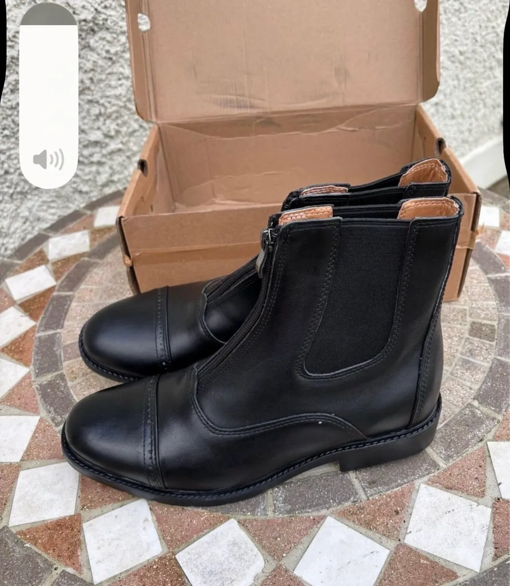 BRAND NEW EQUESTRIAN PADDOCK BOOTS - Image 3