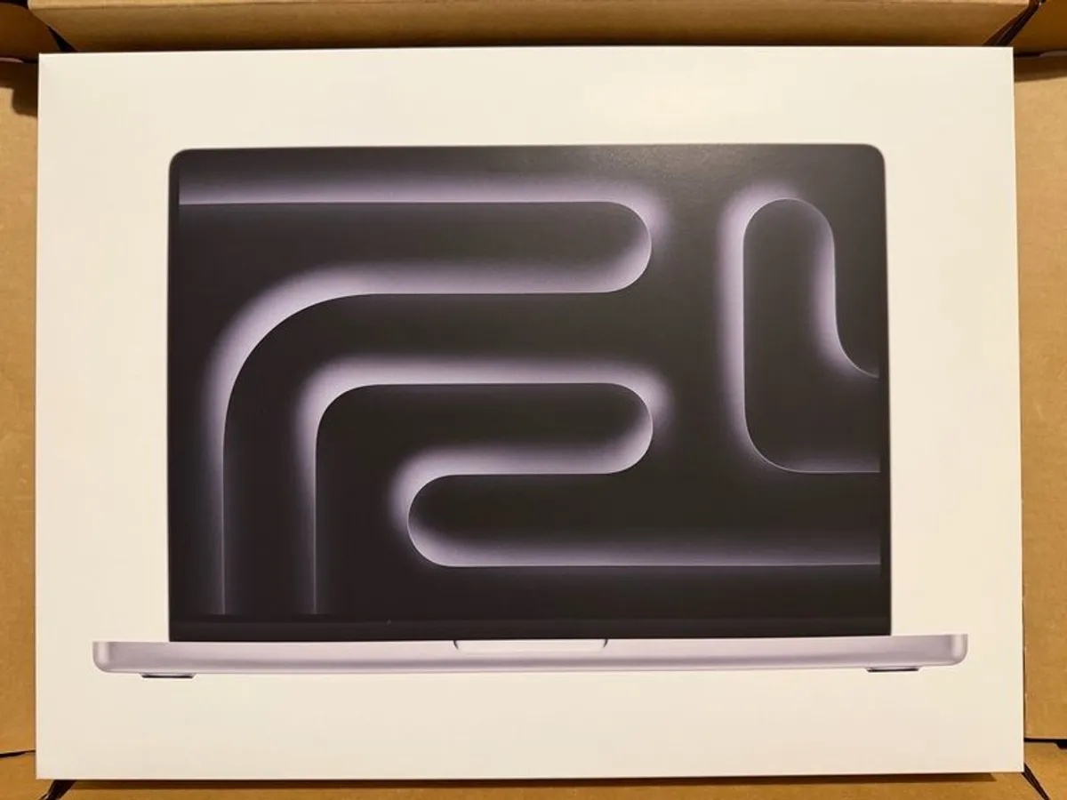 MacBook Pro 14 inch - Image 1