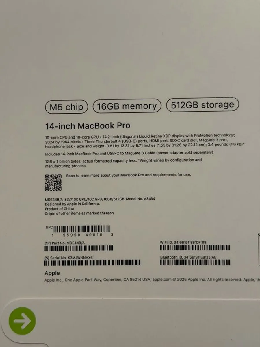 MacBook Pro 14 inch - Image 3