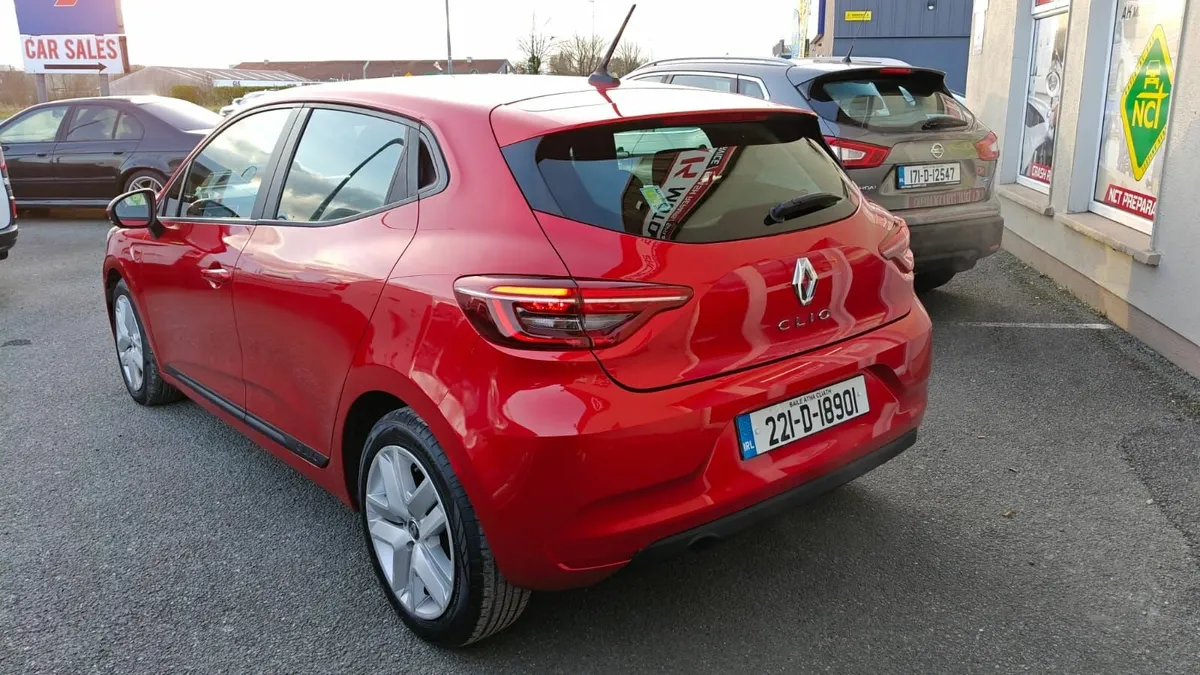 Renault Clio 2022 1.0 Petrol Like New Nct 03/2028 - Image 2
