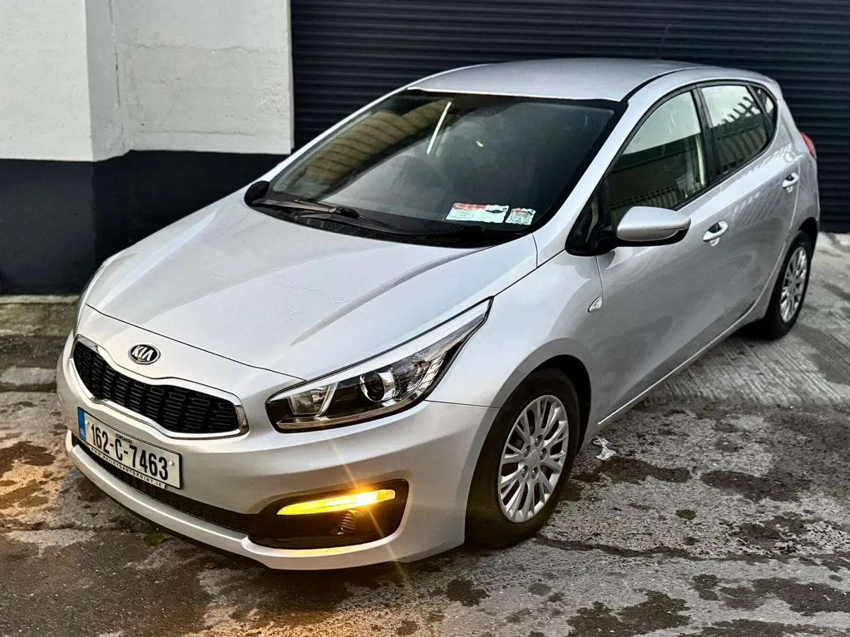 Kia Ceed (162) LOW KM’S 1.6 - Image 4