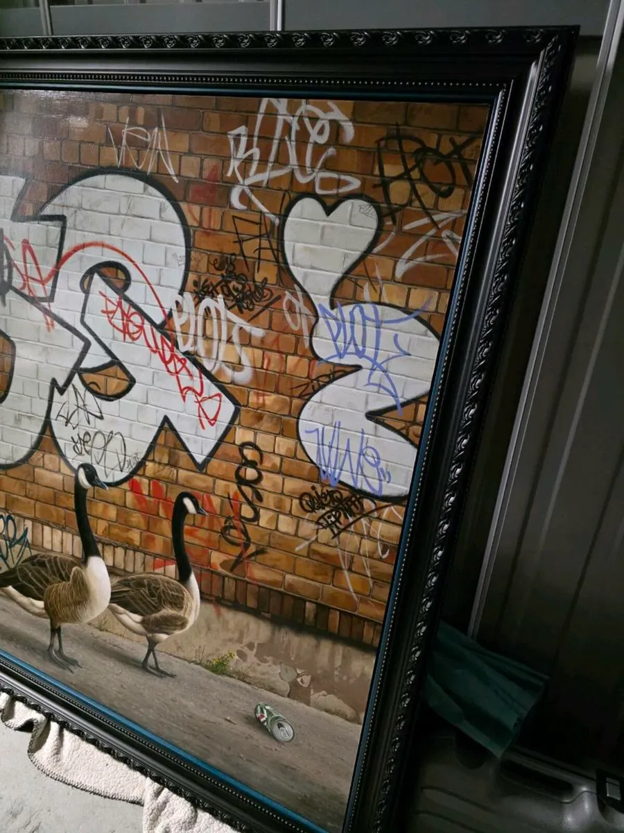 Original Paul James painting "Urban Dwellers" - Image 2