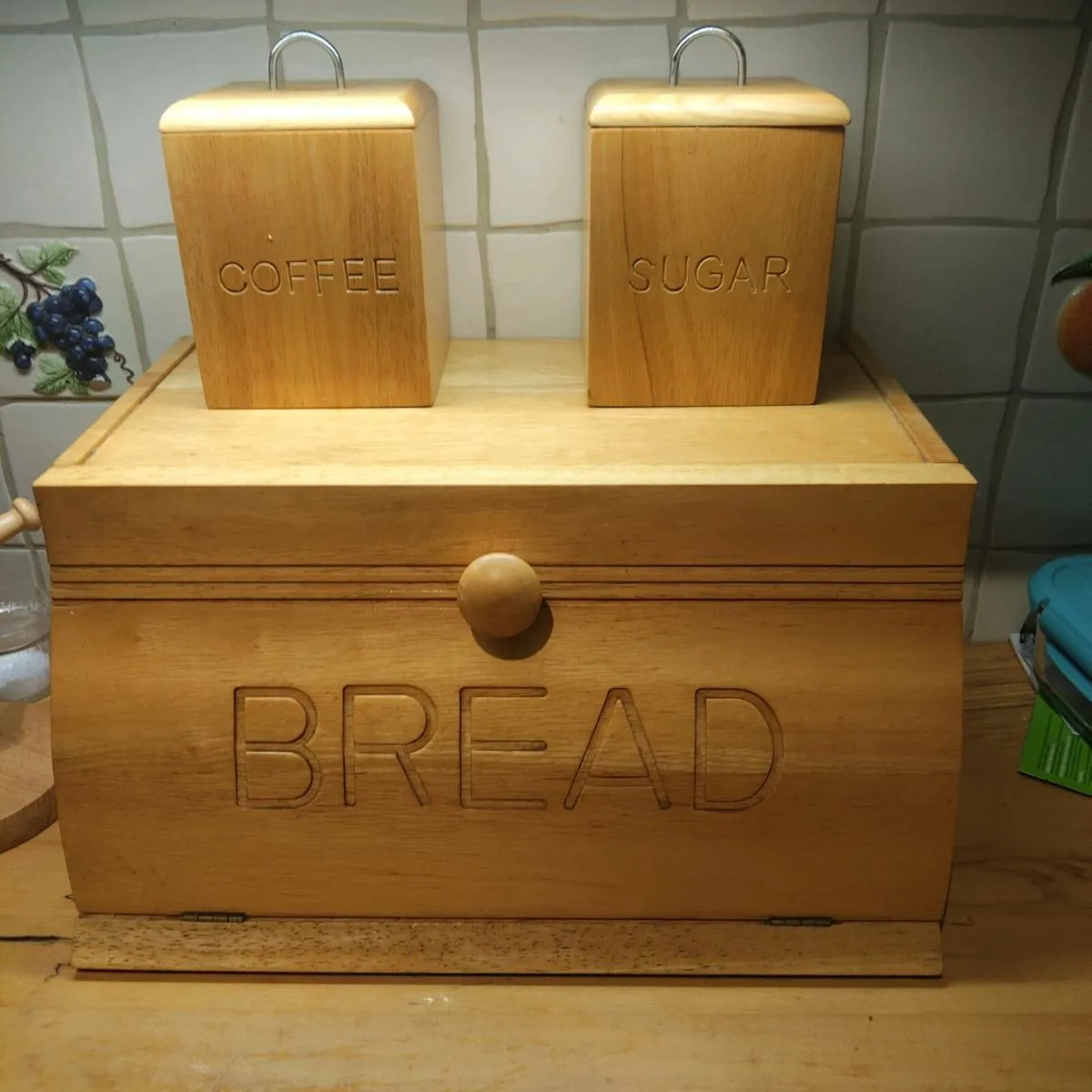 Bread bin,tea,and coffee - Image 1