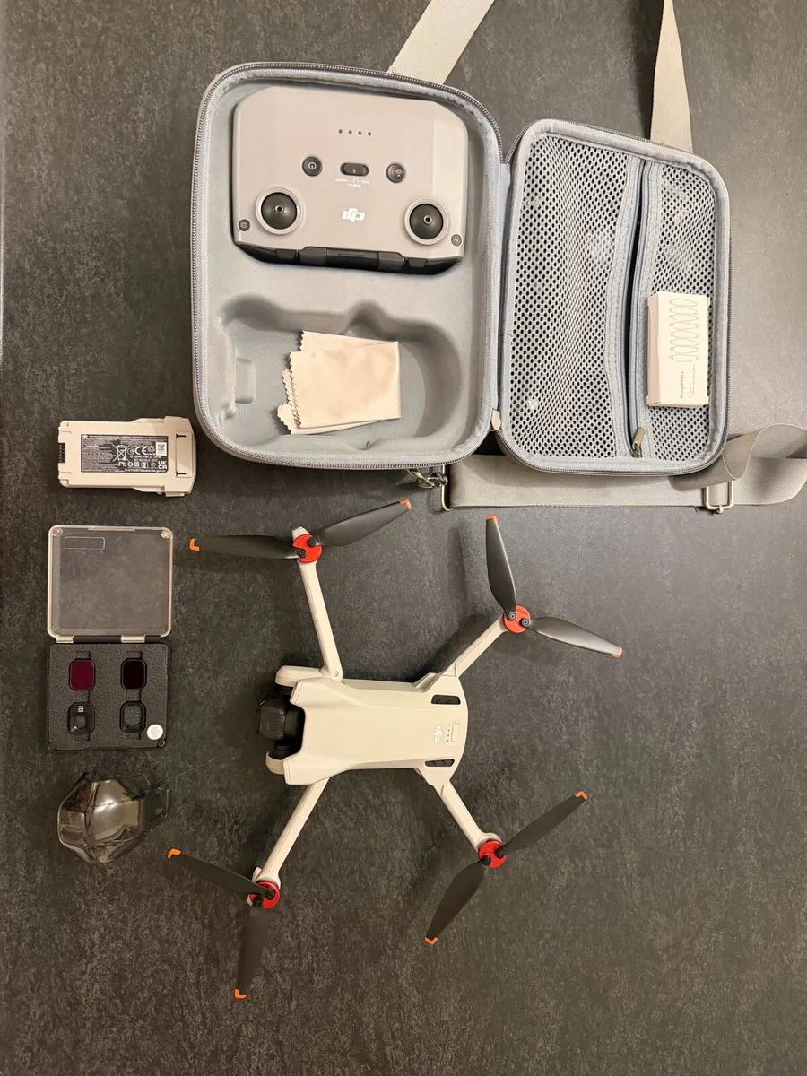 DJI Mini 3 - Image 1