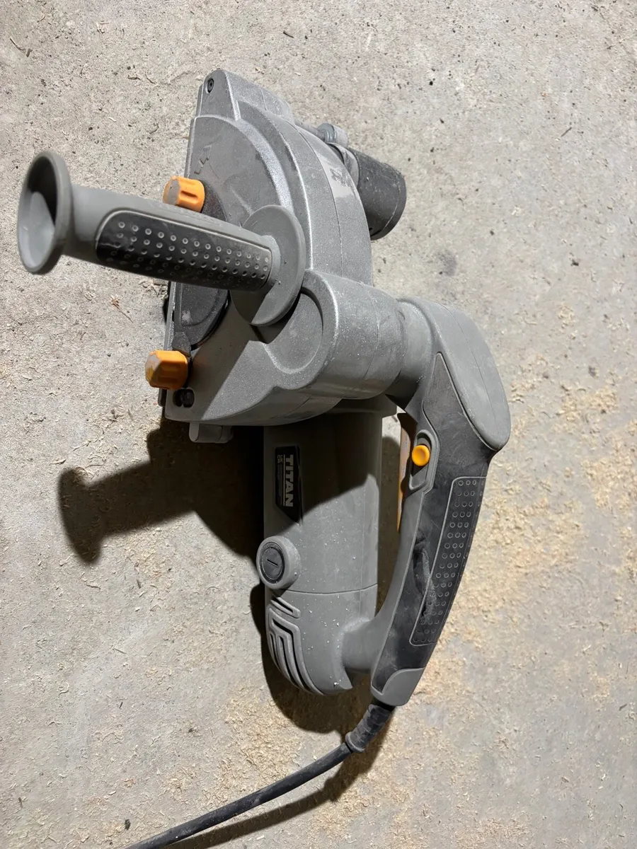 Wall chaser - Image 1