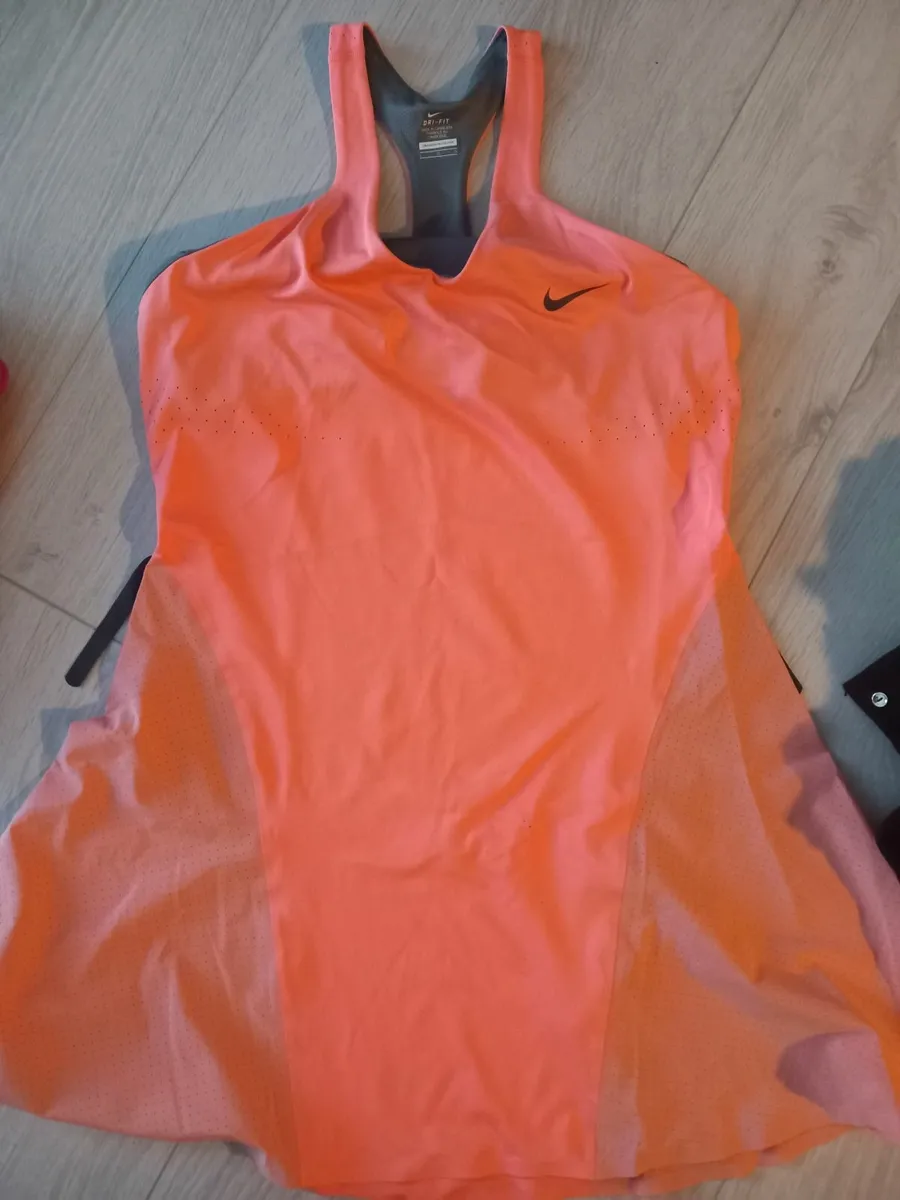 Waredrobe clearance - Image 1