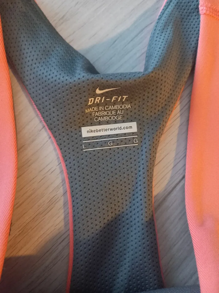 Waredrobe clearance - Image 2