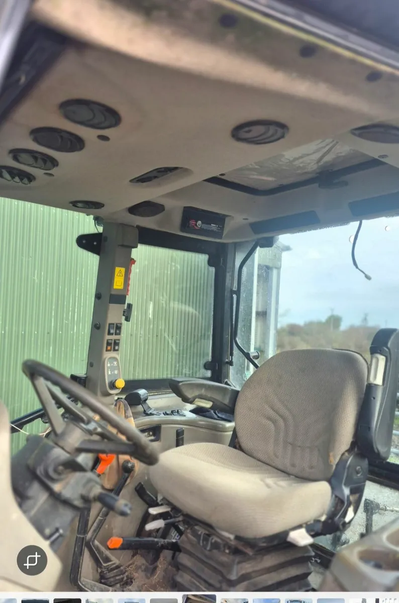 2011 Case JXU 105 Tractor - Image 3