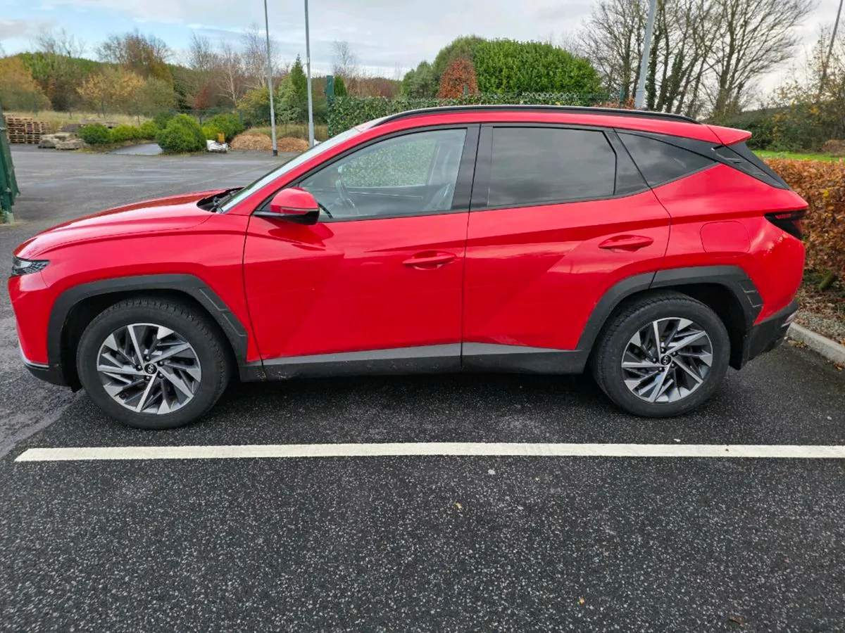 Hyundai Tuscon Executive 1.6L Diesel - Image 2