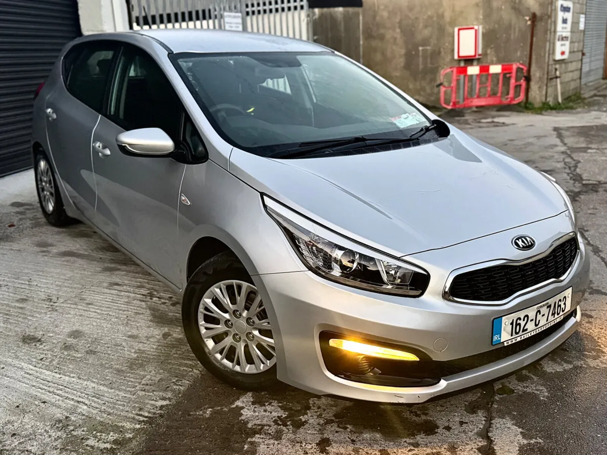 Kia Ceed (162) LOW KM’S 1.6 - Image 3