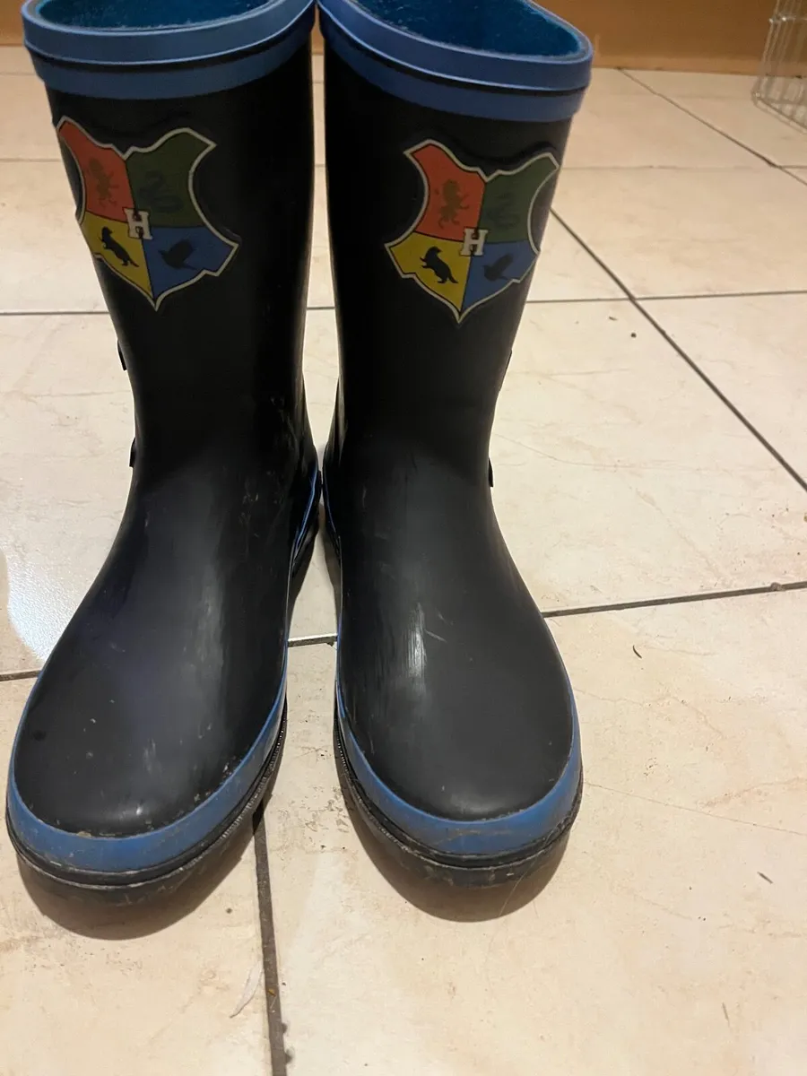 Boys rain boots - Image 1