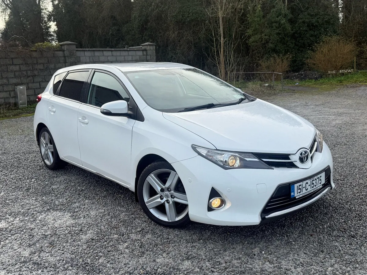 2015 Toyota Auris Aura 1.4 Diesel - Image 1