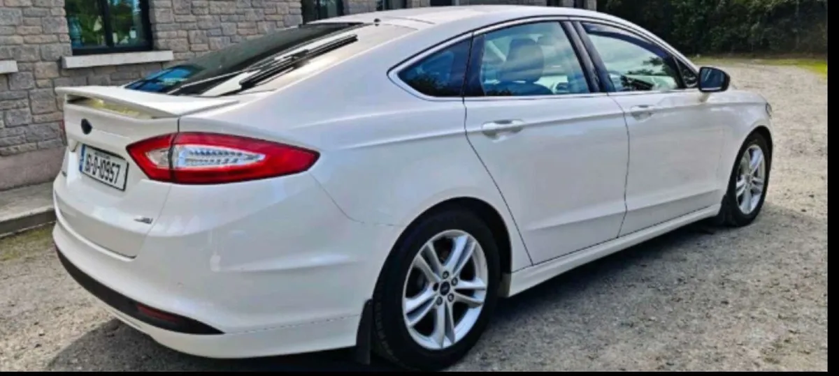 Ford Mondeo 2016 - Image 2