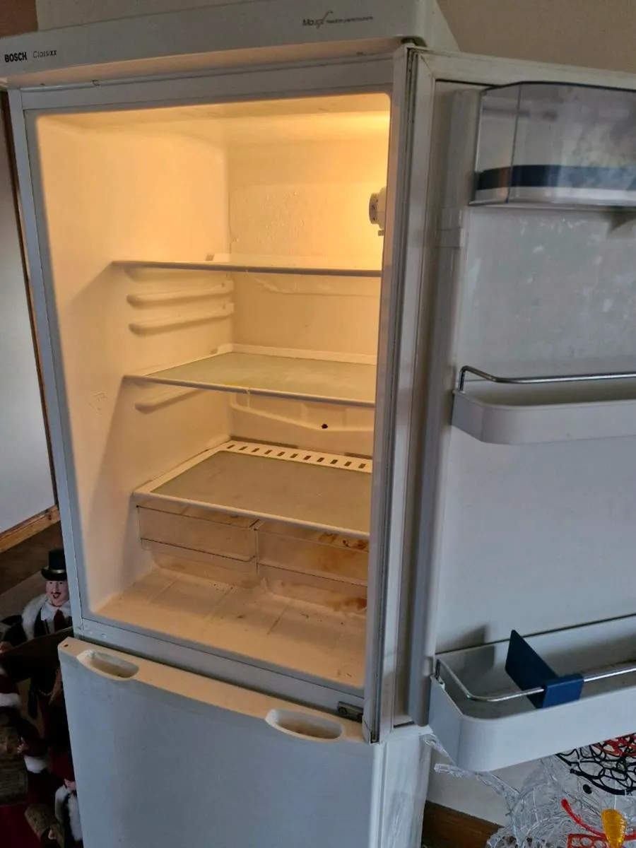 Fridge freezer - Image 2