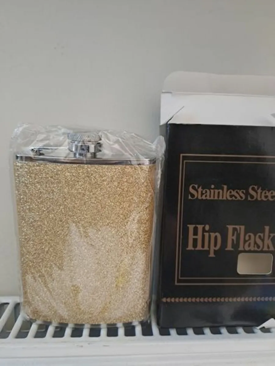 Gold glitter Hip flask - Image 1