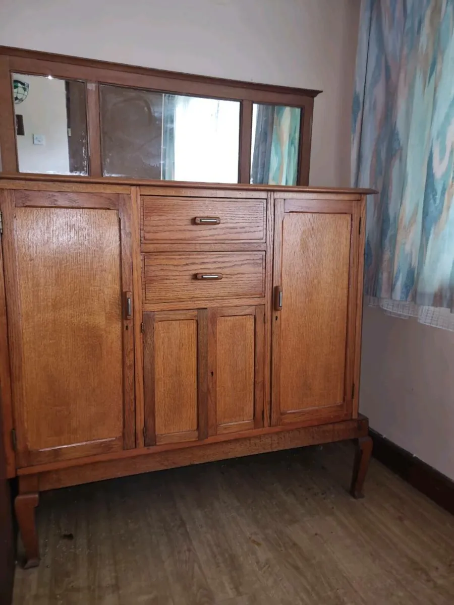 Cabinet dresser with mirror - Image 3