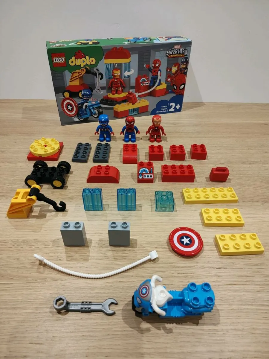 Duplo Lego Marvel Super Heroes Lab Adventure Set - Image 3