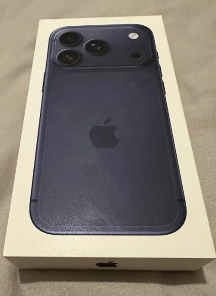 Iphone 17 Pro - unlocked to any network - Image 2