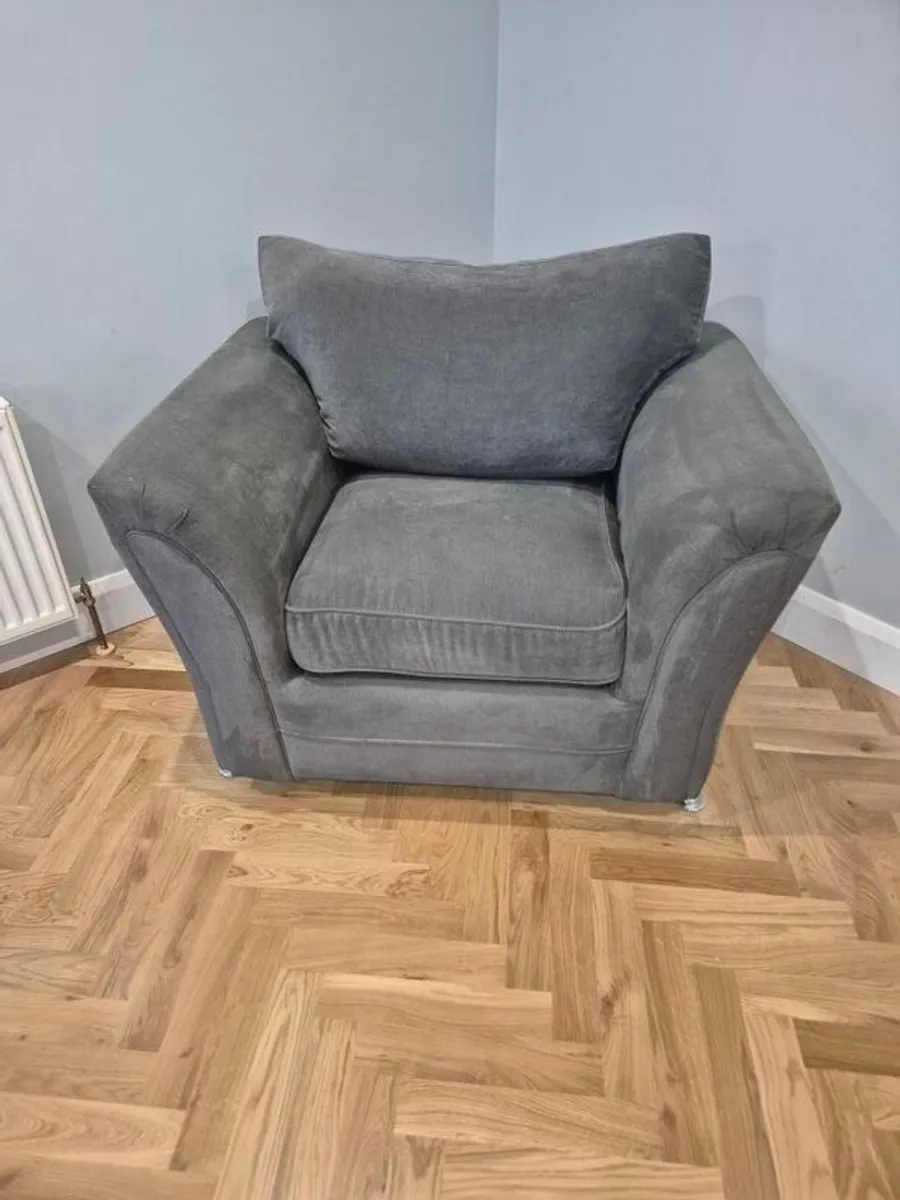 3 piece suite - Image 3