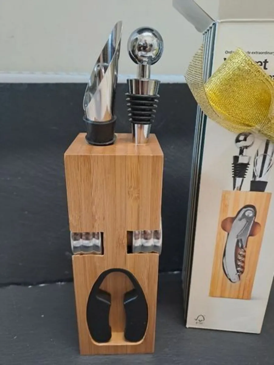 Wine opening set New - Image 1