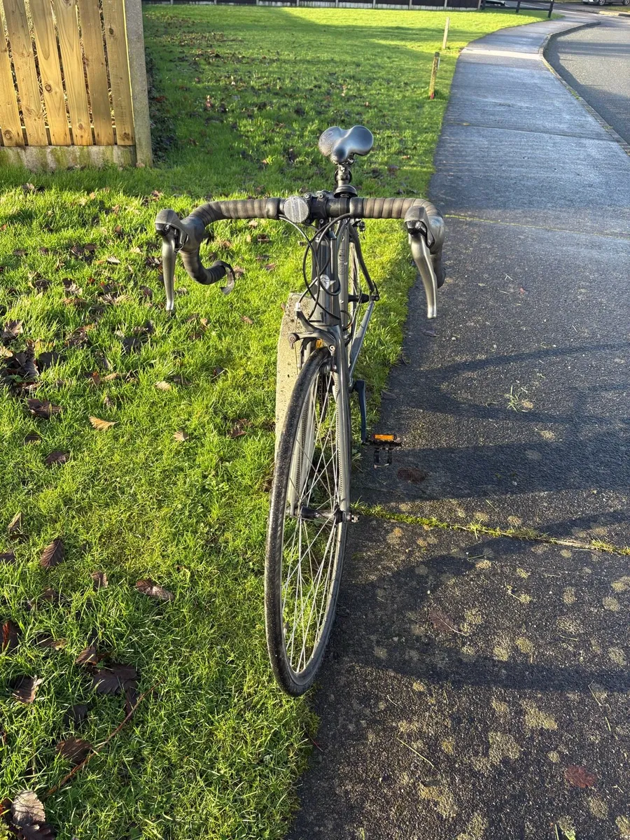 Genesis Delta 10 road bike - Image 4