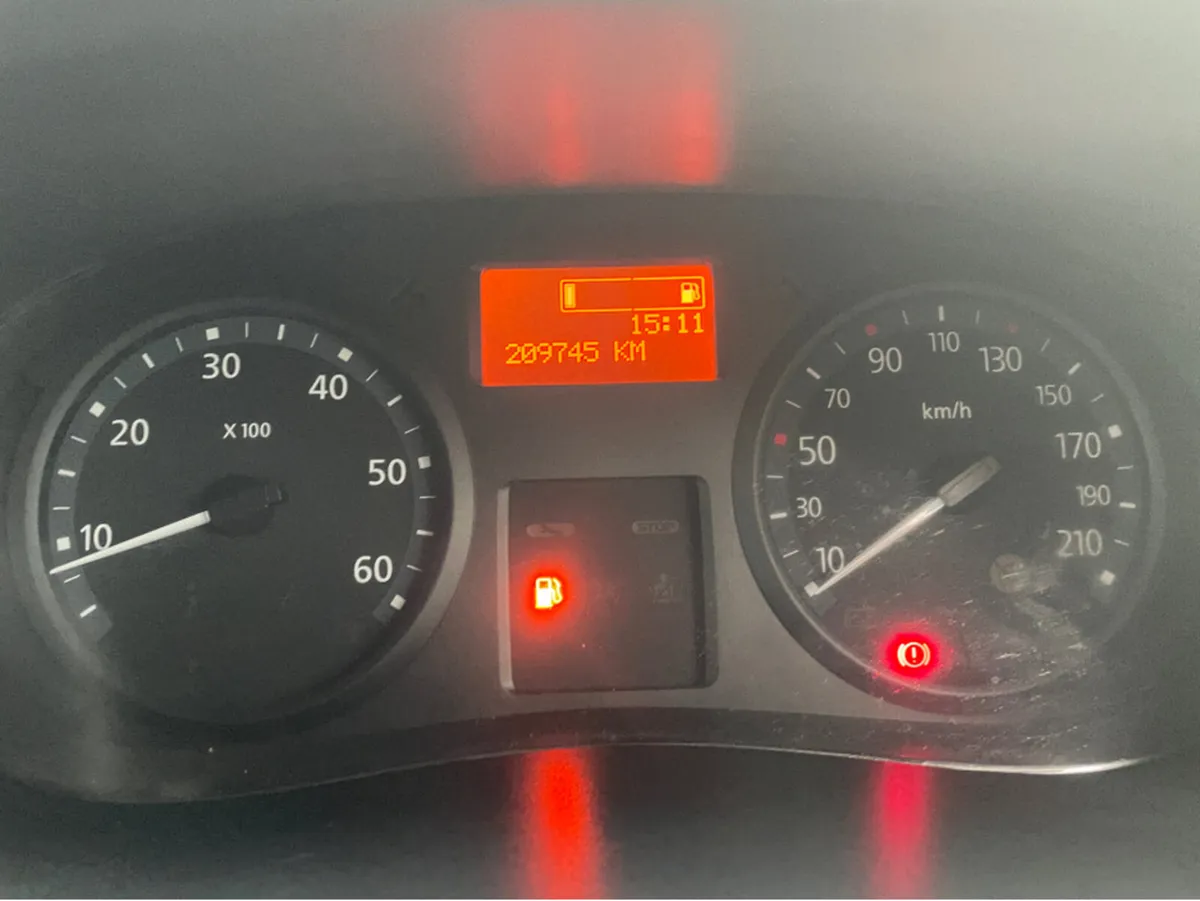 Nissan Primastar LWB 115 BLIND VAN 4DR - Image 4