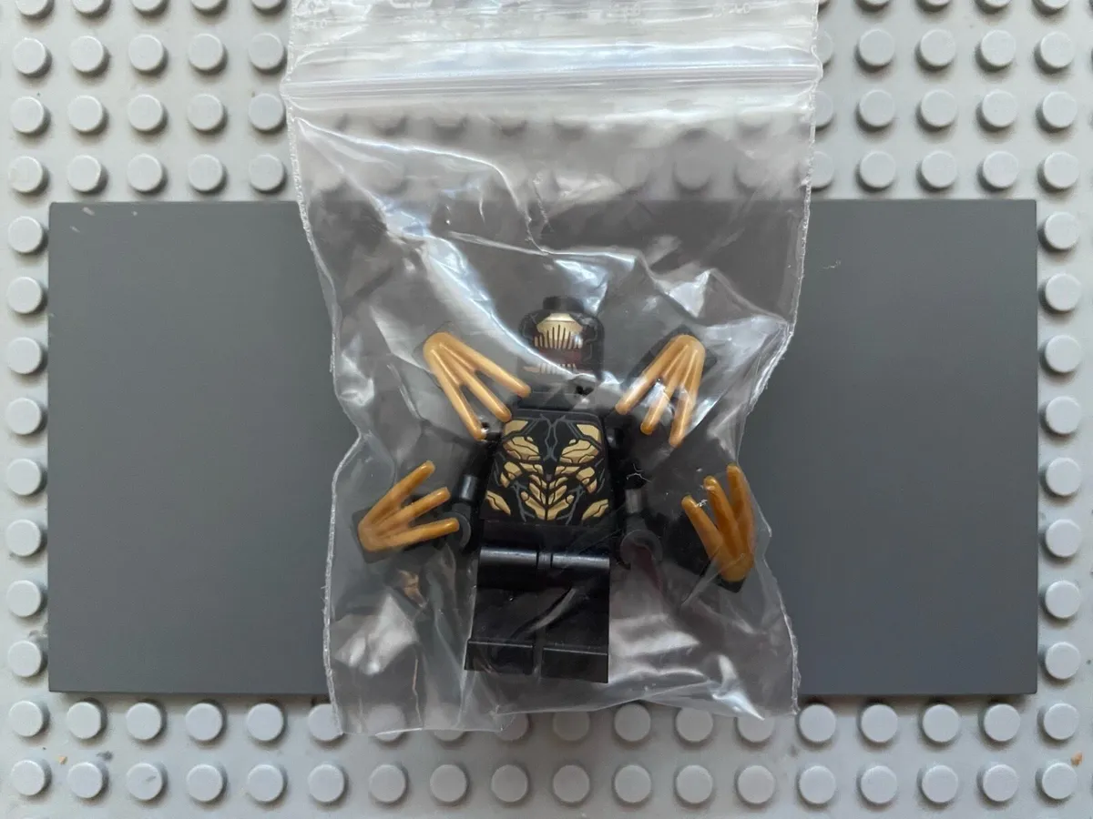 lego super heroes sh0561 Outrider minifigure - Image 3