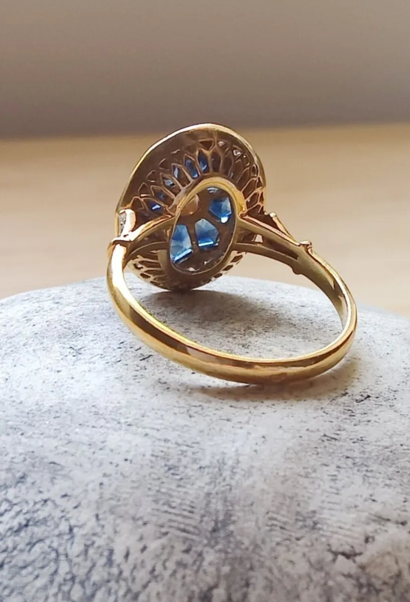 18 k diamond and sapphire - Image 4