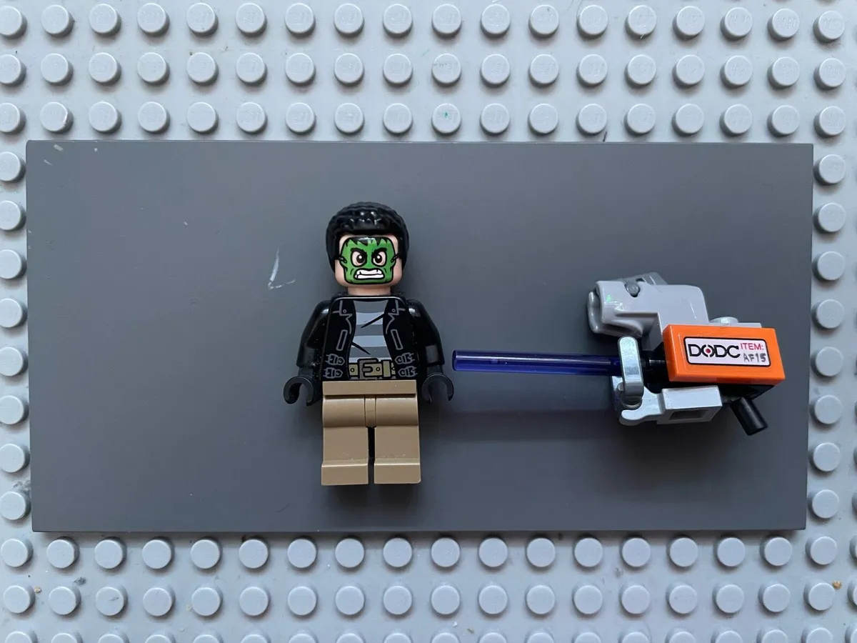 lego super heroes sh0421 Masked Robber minifigure - Image 1